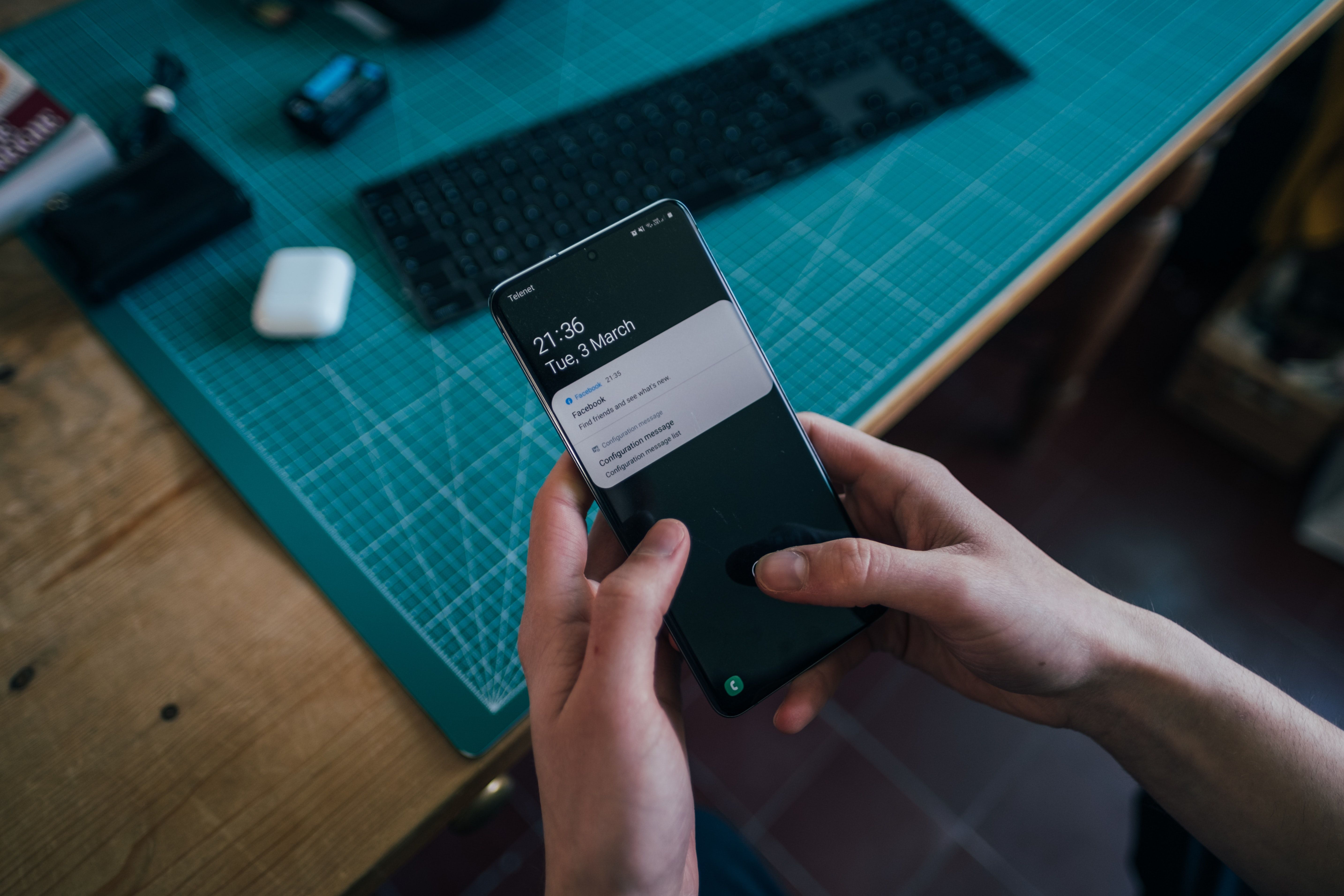 Dialect Solana on-chain messaging